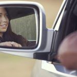Cómo orientar correctamente los espejos del coche