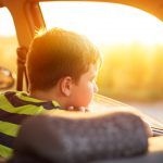 Niños olvidados en el coche, qué temperatura puede llegar al habitáculo