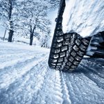 ¿Qué sucede si se usan neumáticos de verano durante el invierno?